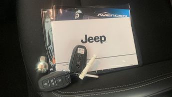 Jeep Avenger 54kWh Summit SUV 5dr Electric Auto (156 ps)