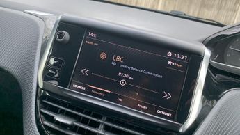 Peugeot 2008 1.2 PureTech Allure SUV 5dr Petrol EAT Euro 6 (s/s) (110 ps)