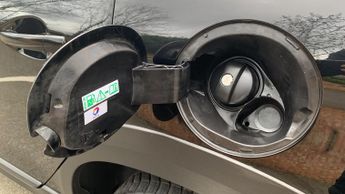 Peugeot 2008 1.2 PureTech Allure SUV 5dr Petrol EAT Euro 6 (s/s) (110 ps)