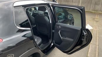 Peugeot 2008 1.2 PureTech Allure SUV 5dr Petrol EAT Euro 6 (s/s) (110 ps)