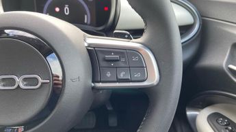 Fiat 600 1.2 MHEV La Prima SUV 5dr Petrol Hybrid e-DCT Euro 6 (s/s) (136 