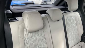 Fiat 600 1.2 MHEV La Prima SUV 5dr Petrol Hybrid e-DCT Euro 6 (s/s) (136 