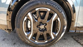 Peugeot 3008 73kWh GT SUV 5dr Electric Auto (210 ps)