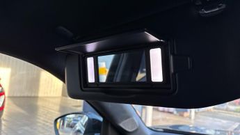 Vauxhall Mokka Electric 50kWh SRi Nav Premium SUV 5dr Electric Auto (136 ps)