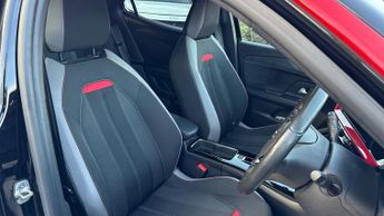 Vauxhall Mokka Electric 50kWh SRi Nav Premium SUV 5dr Electric Auto (136 ps)