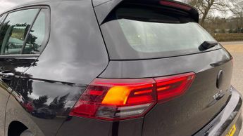 Volkswagen Golf 1.5 eTSI MHEV Life Hatchback 5dr Petrol Hybrid DSG Euro 6 (s/s) 