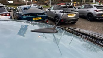 Citroen C4 50kWh Shine Hatchback 5dr Electric Auto (136 ps)