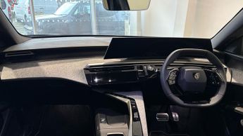 Peugeot 3008 73kWh GT SUV 5dr Electric Auto (210 ps)