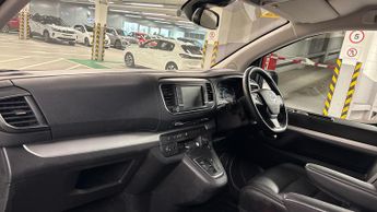 Vauxhall Vivaro Life Electric 50kWh Ultimate MPV 5dr Electric Auto MWB (8 Seat, 7.4kW Charger)