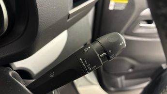 Vauxhall Vivaro Life Electric 50kWh Ultimate MPV 5dr Electric Auto MWB (8 Seat, 7.4kW Charger)