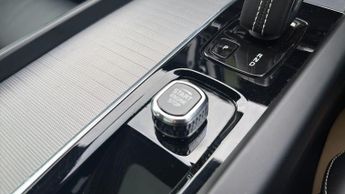 Volvo Xc60 2.0h T8 Recharge 11.6kWh R-Design Pro SUV 5dr Petrol Plug-in Hyb