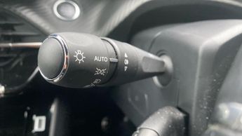 Peugeot 2008 50kWh GT SUV 5dr Electric Auto (7kW Charger) (136 ps)