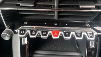 Peugeot 2008 50kWh GT SUV 5dr Electric Auto (7kW Charger) (136 ps)