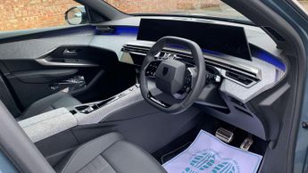 Peugeot 3008 73kWh GT SUV 5dr Electric Auto (210 ps)