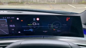 Peugeot 3008 73kWh GT SUV 5dr Electric Auto (210 ps)