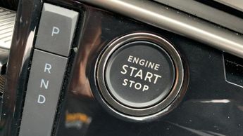 Peugeot 3008 73kWh GT SUV 5dr Electric Auto (210 ps)