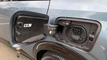 Peugeot 3008 73kWh GT SUV 5dr Electric Auto (210 ps)