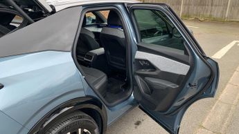 Peugeot 3008 73kWh GT SUV 5dr Electric Auto (210 ps)