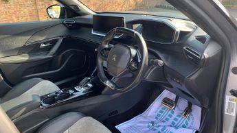 Peugeot 2008 50kWh GT SUV 5dr Electric Auto (136 ps)