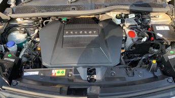 Peugeot 2008 50kWh GT SUV 5dr Electric Auto (136 ps)