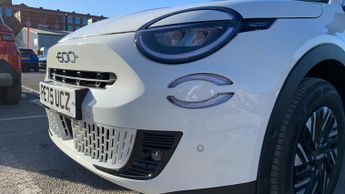 Fiat 600 1.2 MHEV La Prima SUV 5dr Petrol Hybrid e-DCT Euro 6 (s/s) (100 