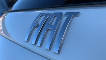 Fiat 600 1.2 MHEV La Prima SUV 5dr Petrol Hybrid e-DCT Euro 6 (s/s) (100 