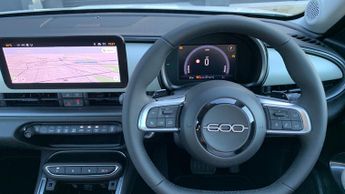 Fiat 600 1.2 MHEV La Prima SUV 5dr Petrol Hybrid e-DCT Euro 6 (s/s) (100 