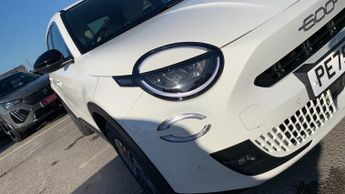 Fiat 600 1.2 MHEV La Prima SUV 5dr Petrol Hybrid e-DCT Euro 6 (s/s) (100 