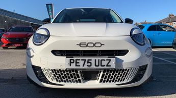 Fiat 600 1.2 MHEV La Prima SUV 5dr Petrol Hybrid e-DCT Euro 6 (s/s) (100 