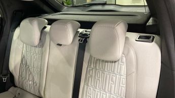 Fiat 600 1.2 MHEV La Prima SUV 5dr Petrol Hybrid e-DCT Euro 6 (s/s) (100 