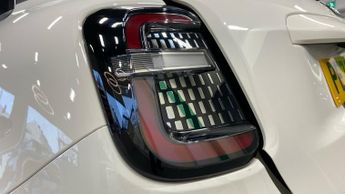 Fiat 600 1.2 MHEV La Prima SUV 5dr Petrol Hybrid e-DCT Euro 6 (s/s) (100 
