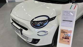 Fiat 600 1.2 MHEV La Prima SUV 5dr Petrol Hybrid e-DCT Euro 6 (s/s) (100 