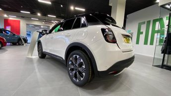 Fiat 600 1.2 MHEV La Prima SUV 5dr Petrol Hybrid e-DCT Euro 6 (s/s) (100 