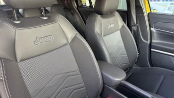 Jeep Avenger 54kWh Summit SUV 5dr Electric Auto (156 ps)