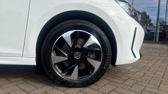 Vauxhall Corsa Electric 50kWh Design Hatchback 5dr Electric Auto (136 ps)