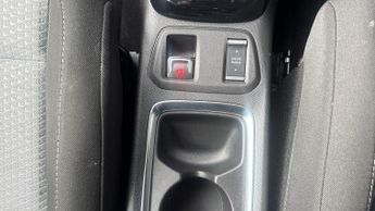 Vauxhall Corsa Electric 50kWh Design Hatchback 5dr Electric Auto (136 ps)