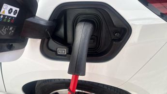 Vauxhall Corsa Electric 50kWh Design Hatchback 5dr Electric Auto (136 ps)