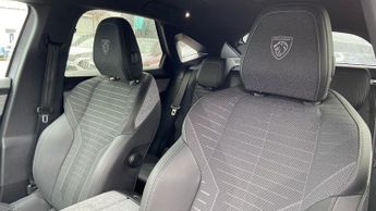 Peugeot 3008 73kWh GT SUV 5dr Electric Auto (210 ps)