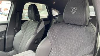 Peugeot 3008 73kWh GT SUV 5dr Electric Auto (210 ps)