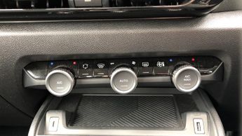 Citroen C4 50kWh Sense Hatchback 5dr Electric Auto (7.4kW Charger) (136 ps)