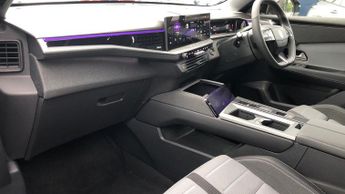 Vauxhall Grandland Electric 73kWh Ultimate SUV 5dr Electric Auto (213 ps)