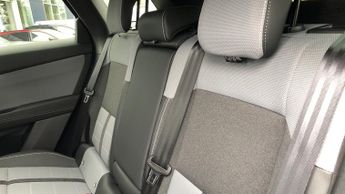 Vauxhall Grandland Electric 73kWh Ultimate SUV 5dr Electric Auto (213 ps)