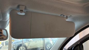 Fiat 500E 42kWh La Prima Hatchback 3dr Electric Auto (118 ps)