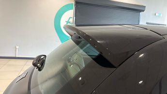 Fiat 500E 42kWh La Prima Hatchback 3dr Electric Auto (118 ps)