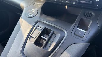 Peugeot Rifter 52kWh GT Standard MPV 5dr Electric Auto (7.4kW Charger) (136 ps)