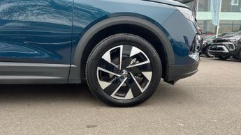 Vauxhall Grandland 1.2 GS SUV 5dr Petrol Hybrid e-DCT Euro 6 (s/s) (136 ps)