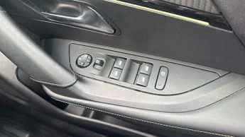 Peugeot 2008 50kWh GT Line SUV 5dr Electric Auto (136 ps)