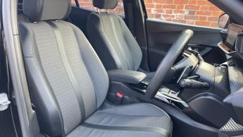 Peugeot 2008 1.2 PureTech Allure Premium + SUV 5dr Petrol EAT Euro 6 (s/s) (1