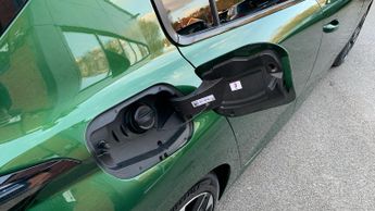 Peugeot 308 1.2 PureTech Allure Premium Hatchback 5dr Petrol EAT Euro 6 (s/s