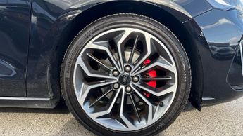 Ford Focus 1.5 EcoBlue ST-Line Vignale Hatchback 5dr Diesel Auto Euro 6 (s/